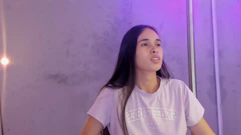 Alice Susan online show from April 14, 9:40 pm