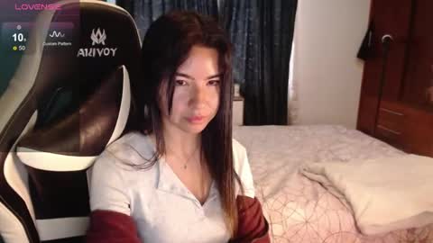 Alice online show from May 4, 2:12 pm