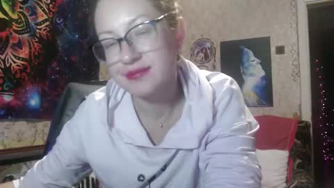 Snapshot of alice_peach chatting on October 1, 10:58 am bigclit daddy squirt bigdildo fit online show from October 1, 10:58 am