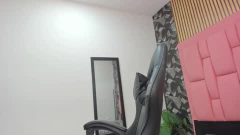 alice_rouusse online show from September 9, 12:16 pm