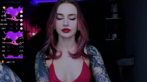 Alice online show from March 28, 7:04 pm