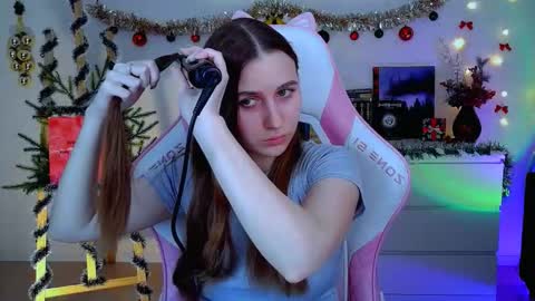 alicecharmy online show from December 15, 10:55 am