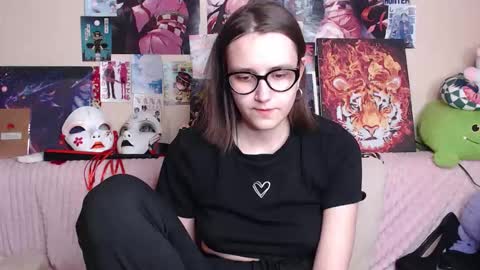 alice online show from December 15, 12:50 am