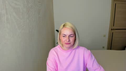 Alicee online show from April 25, 6:49 pm