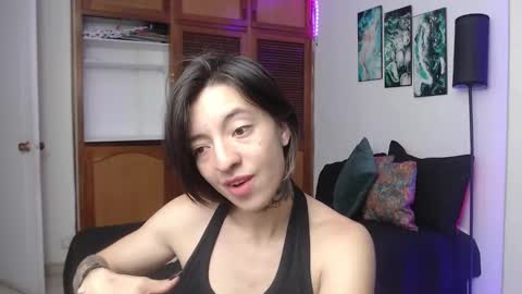 alicee_logan_ online show from November 26, 2:53 am