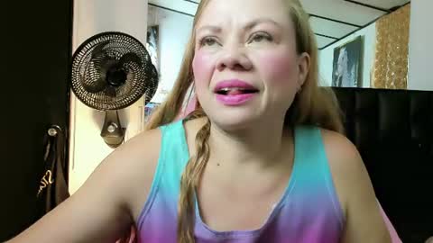 alicee online show from June 18, 8:14 pm