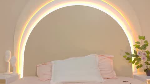 alice online show from December 15, 7:10 pm