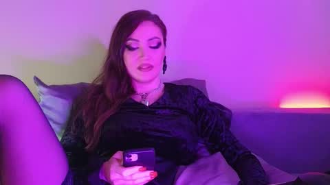 alicejameson online show from November 29, 9:22 pm