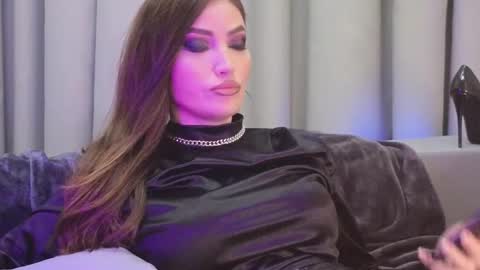 alicejameson online show from September 28, 9:24 pm