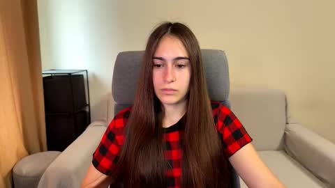 Snapshot of alicekollt chatting on October 2, 9:19 am alicekollt online show from October 2, 9:19 am