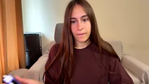 Snapshot of alicekollt chatting on September 24, 9:38 am alicekollt online show from September 24, 9:38 am