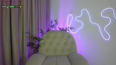 AliceLevine online show from April 7, 4:47 am