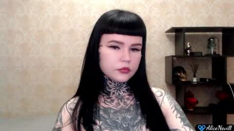 Alice online show from July 1, 2:04 pm