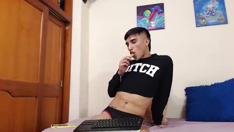 Snapshot of aliceusher_1 chatting on September 18, 1:31 am J Ruiz online show from September 18, 1:31 am