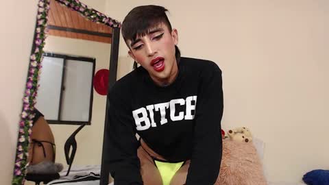 Snapshot of aliceusher_1 chatting on January 17, 11:07 pm J Ruiz online show from January 17, 11:07 pm