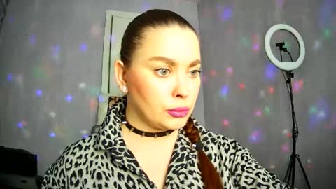 AlicexFresh online show from March 9, 11:48 am