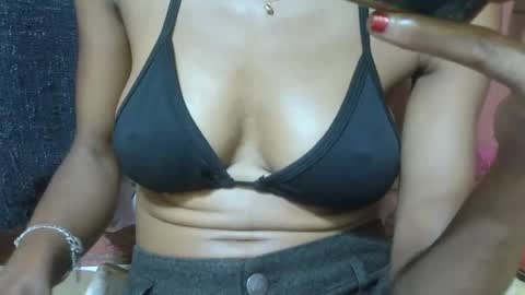 alicia253177 online show from March 3, 6:37 am