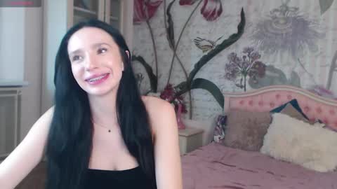 Snapshot of aliciabow chatting on September 13, 2:08 pm Veronica online show from September 13, 2:08 pm