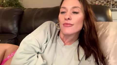 teacherspet69 online show from December 3, 4:46 am