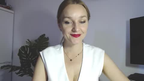 Alicia online show from April 29, 7:02 am