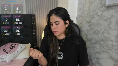 alicya online show from April 14, 12:30 pm