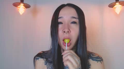    online show from March 21, 2:28 am