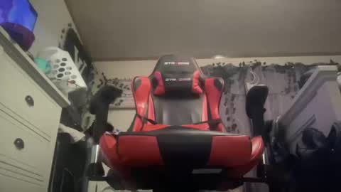 Snapshot of aliensuperstar423 chatting on October 13, 3:52 am aliensuperstar423 online show from October 13, 3:52 am