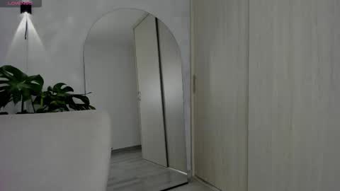 Ali  online show from February 16, 11:19 am