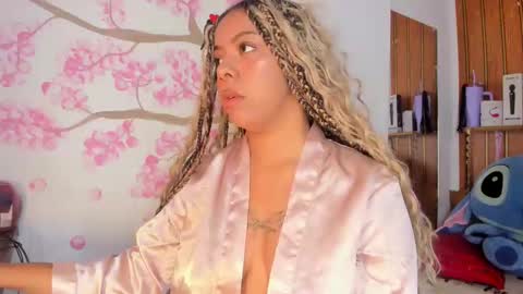 alika online show from February 2, 3:09 pm