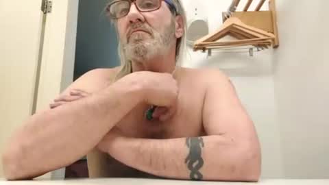 alilfreakyalso online show from January 16, 8:22 am