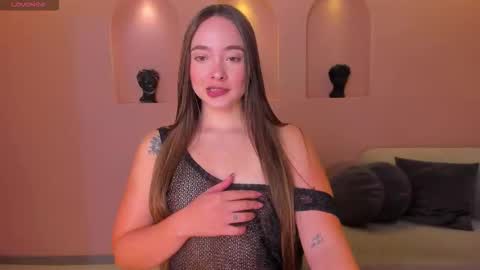 Snapshot of alinakravitz_ chatting on September 30, 12:15 pm alinakravitz_ online show from September 30, 12:15 pm