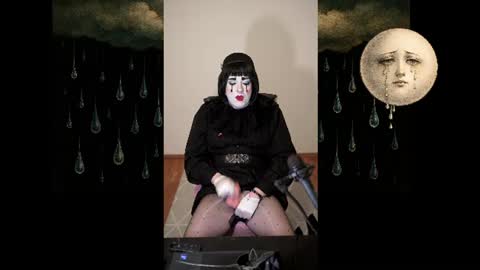 alinawhitegoth online show from June 15, 11:08 pm