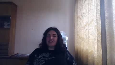 AlinaxJames online show from July 8, 9:35 am