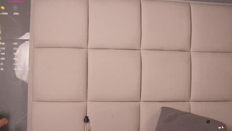 Snapshot of alisa_roldan chatting on February 26, 2:49 pm online show from February 26, 2:49 pm