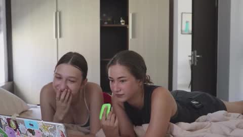 Alice                                   Fansly Alisa01 online show from September 19, 6:39 am