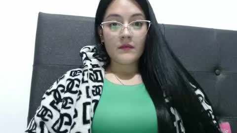 Snapshot of alisha_9997 chatting on October 6, 12:50 am alisha_9997 online show from October 6, 12:50 am