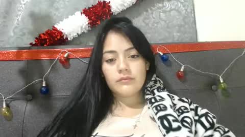 Snapshot of alisha_9997 chatting on December 5, 12:17 pm alisha_9997 online show from December 5, 12:17 pm