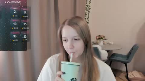 Alya online show from March 17, 9:20 pm