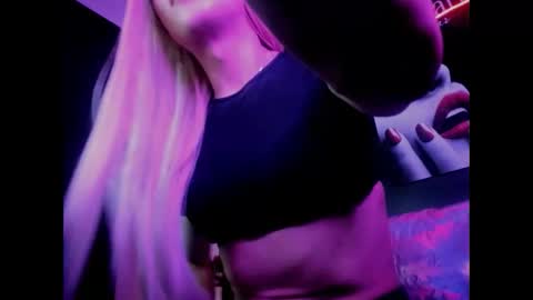 alishaa_nixx online show from September 26, 2:19 am