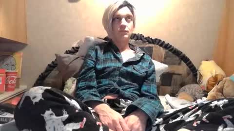 Alisha online show from March 11, 10:40 am