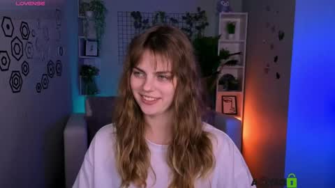 Alisha online show from June 5, 3:06 pm