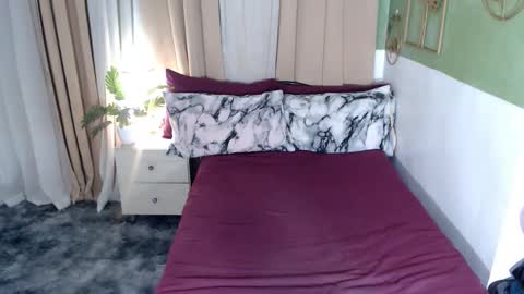 hotty online show from March 12, 11:53 am