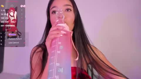 Mara  Isabel online show from November 22, 8:40 pm