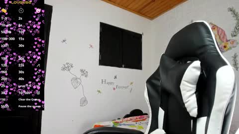 Alisson hoffman05 online show from April 1, 1:39 am