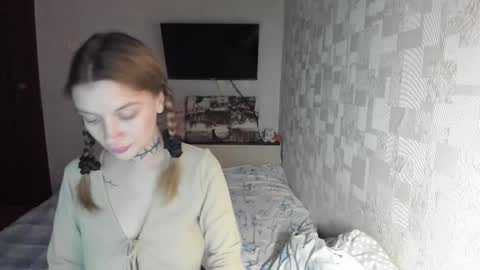 Snapshot of alistrisx chatting on October 5, 2:57 pm AlisTrisx online show from October 5, 2:57 pm