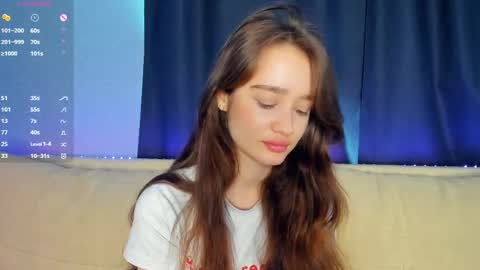 Alivia online show from April 19, 7:09 am