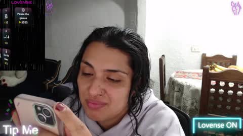 Alix online show from April 6, 1:14 am