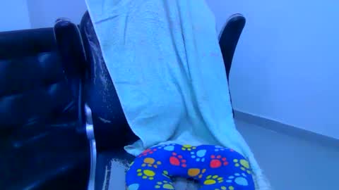 alixxe_ online show from October 9, 6:46 pm