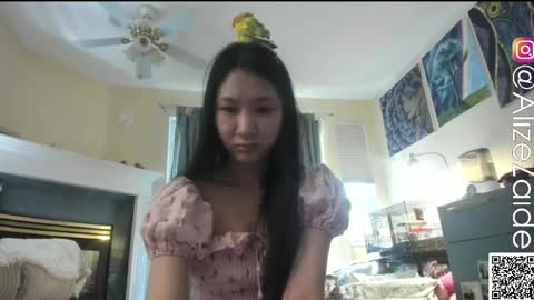 Alize Zaide online show from June 2, 8:11 pm