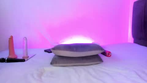 alizzon online show from July 12, 1:53 am